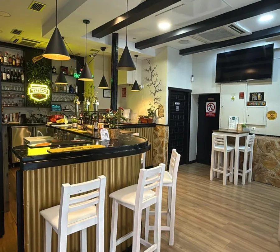 Interior del restaurante Típico Toledo